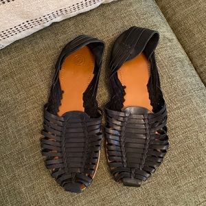 Urban Outfitters Black Huarache Sandals